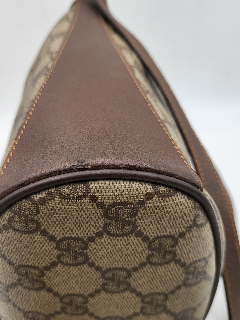 Gucci Vintage GG Canvas Crossbody Bucket Bag with Web Stripe. Auth..w/COA. - Picture 6 of 16